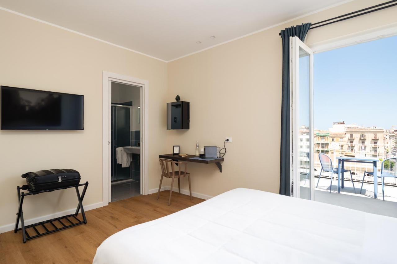 Attico 37 - Comfort Room Con Terrazza Privata Palermo Luaran gambar